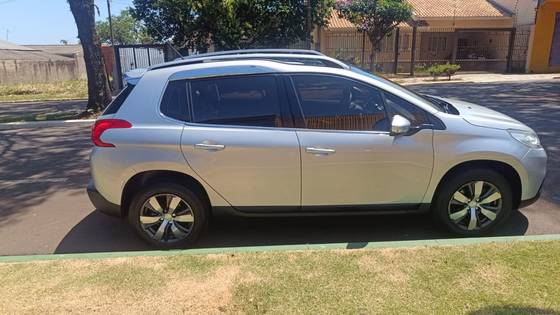 PEUGEOT 2008 1.6 16V FLEX GRIFFE 4P AUTOMÁTICO PEUGEOT 2008 1.6 16V FLEX GRIFFE 4P AUTOMÁTICO